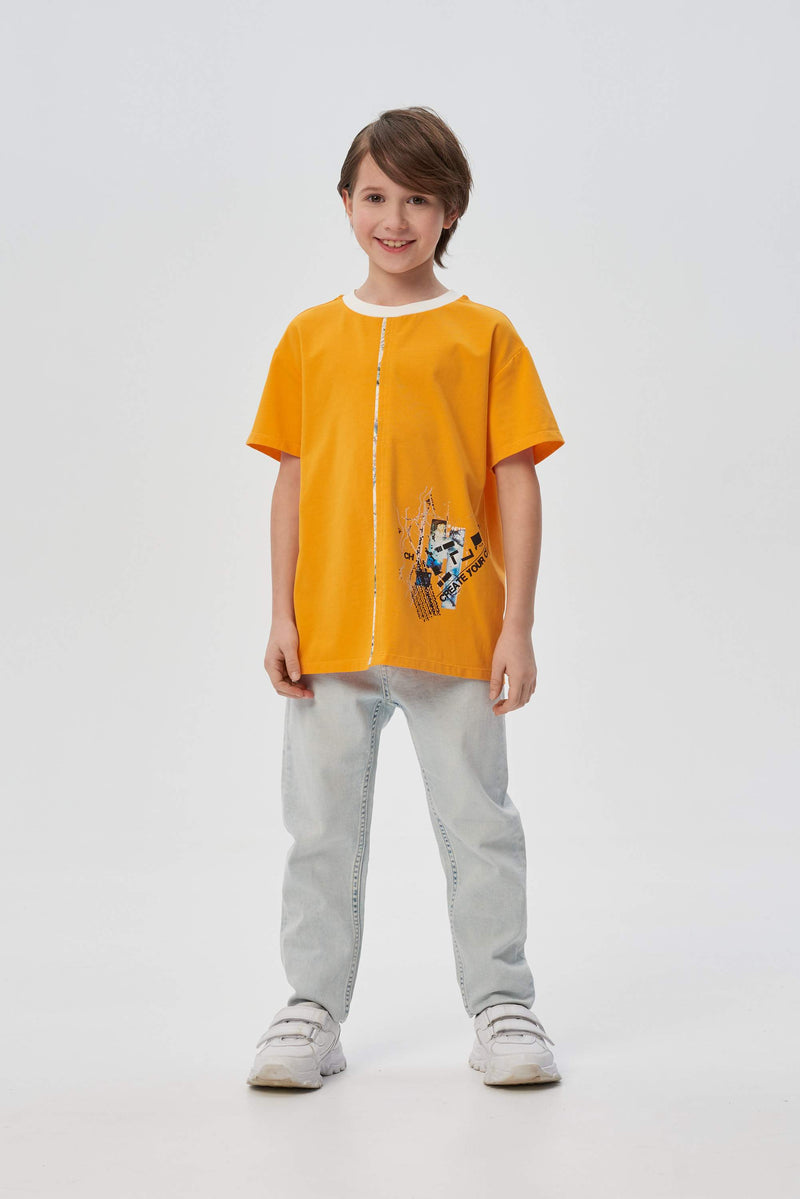 Ocher decorated and printed t-shirt